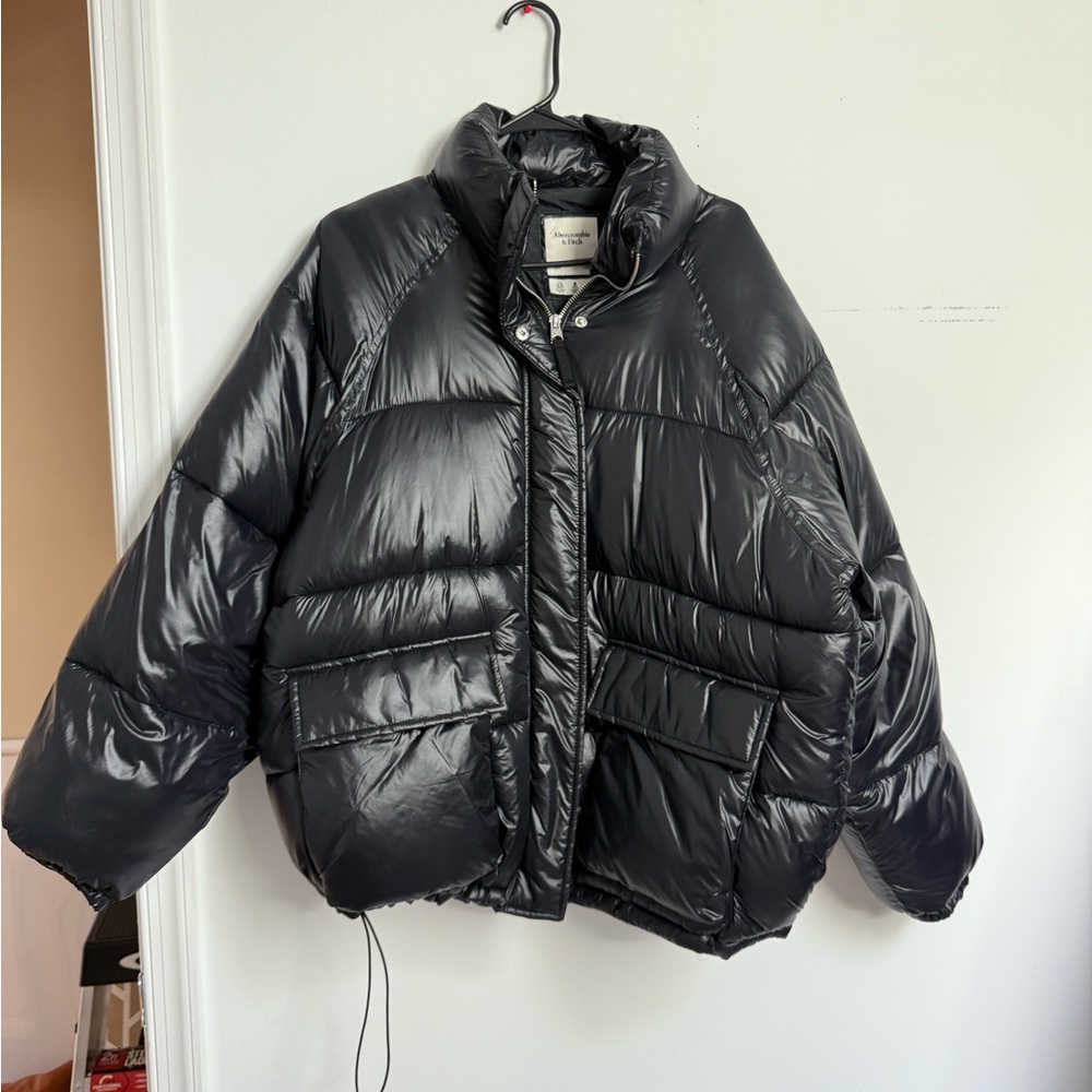 NWOT Abercrombie & Fitch Shiny Black Puffer Jacket